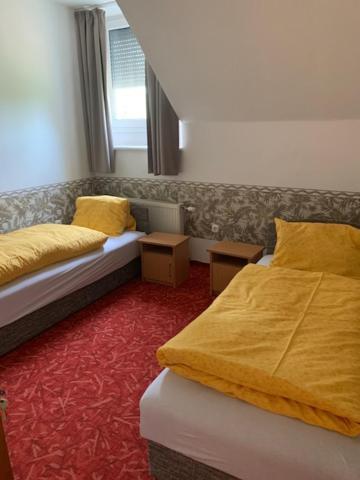 Appartement Arthaus Roenoek à Ronok Extérieur photo